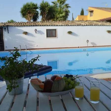 Il Cigno Reale - White - Leasing Tuoristic Ragusa Chiaramonte Gulfi
