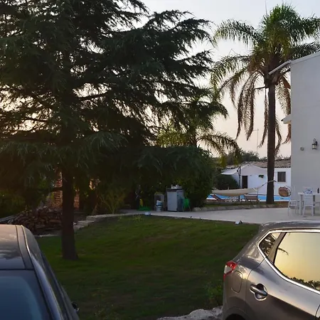 Il Cigno Reale - White - Leasing Tuoristic Ragusa 別荘 キアラモンテ・グルフィ