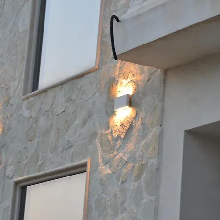 Il Cigno Reale - White - Leasing Tuoristic Ragusa Chiaramonte Gulfi