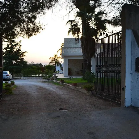 Vakantiehuis Il Cigno Reale - White - Leasing Tuoristic Ragusa Chiaramonte Gulfi